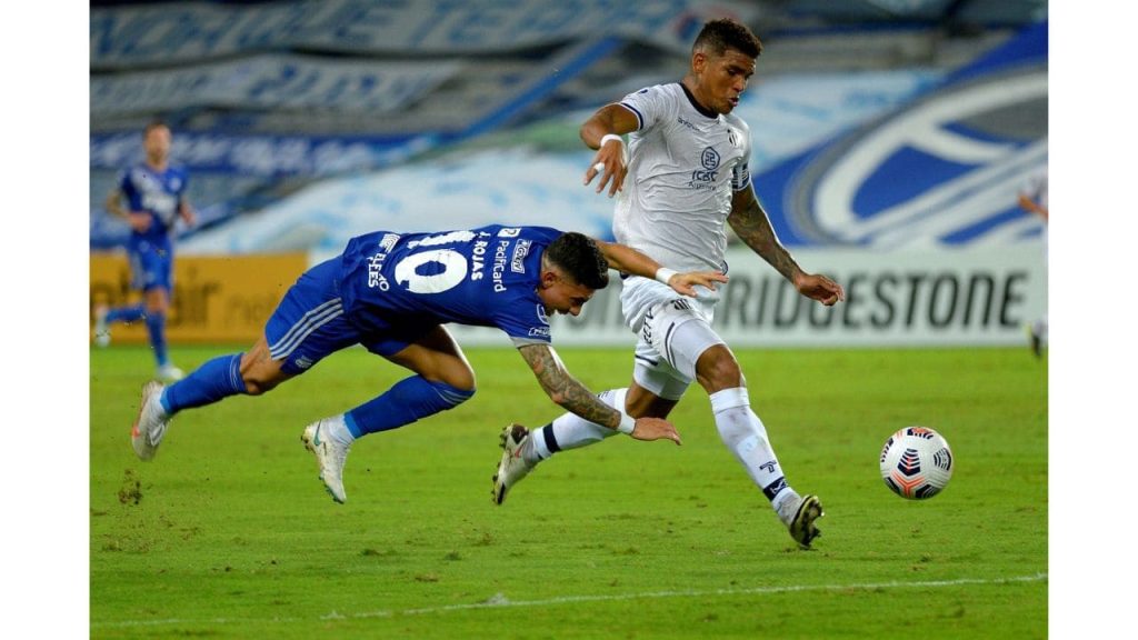 サッカー撮影におすすめのカメラ12選！ビデオカメラやAI追尾まで用途別に紹介